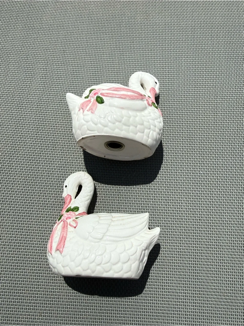 1990 White Ceramic Swan Salt & Pepper Shakers